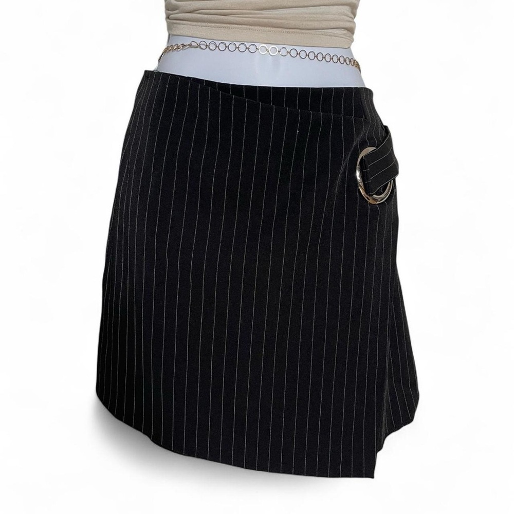 Forever 21 Black Pinstripe Mini Skirt w/ Side Buckle